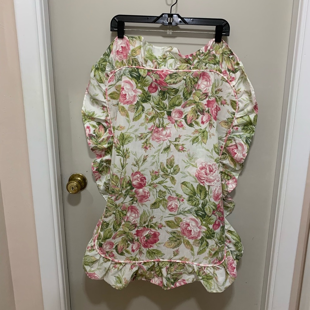 Vintage Floral Ruffled sham
